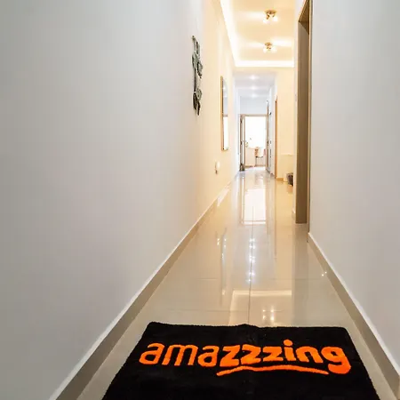 A Pretty Close To Seafront *